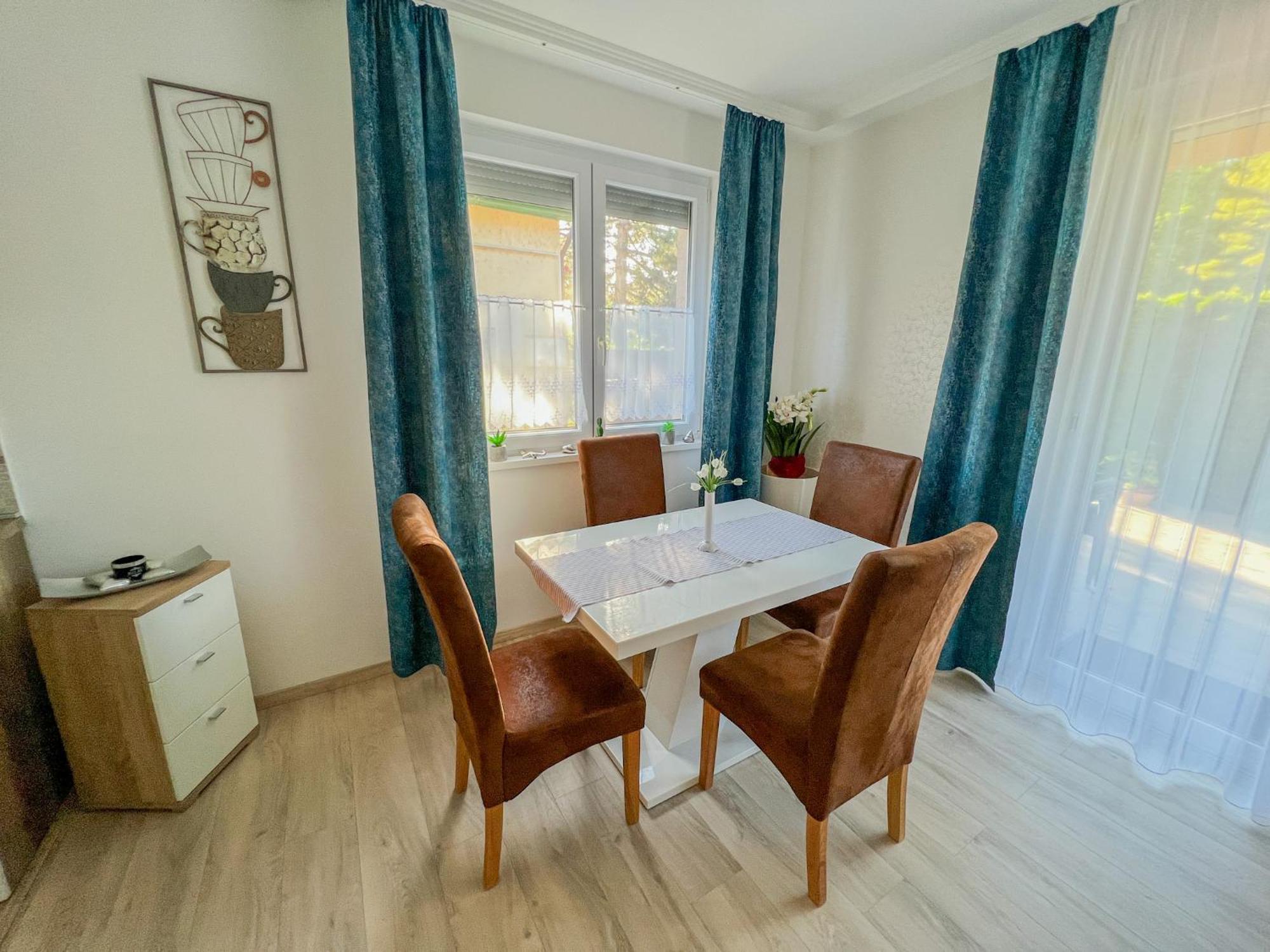 Relax Premium Wellness Apartmán Siófok