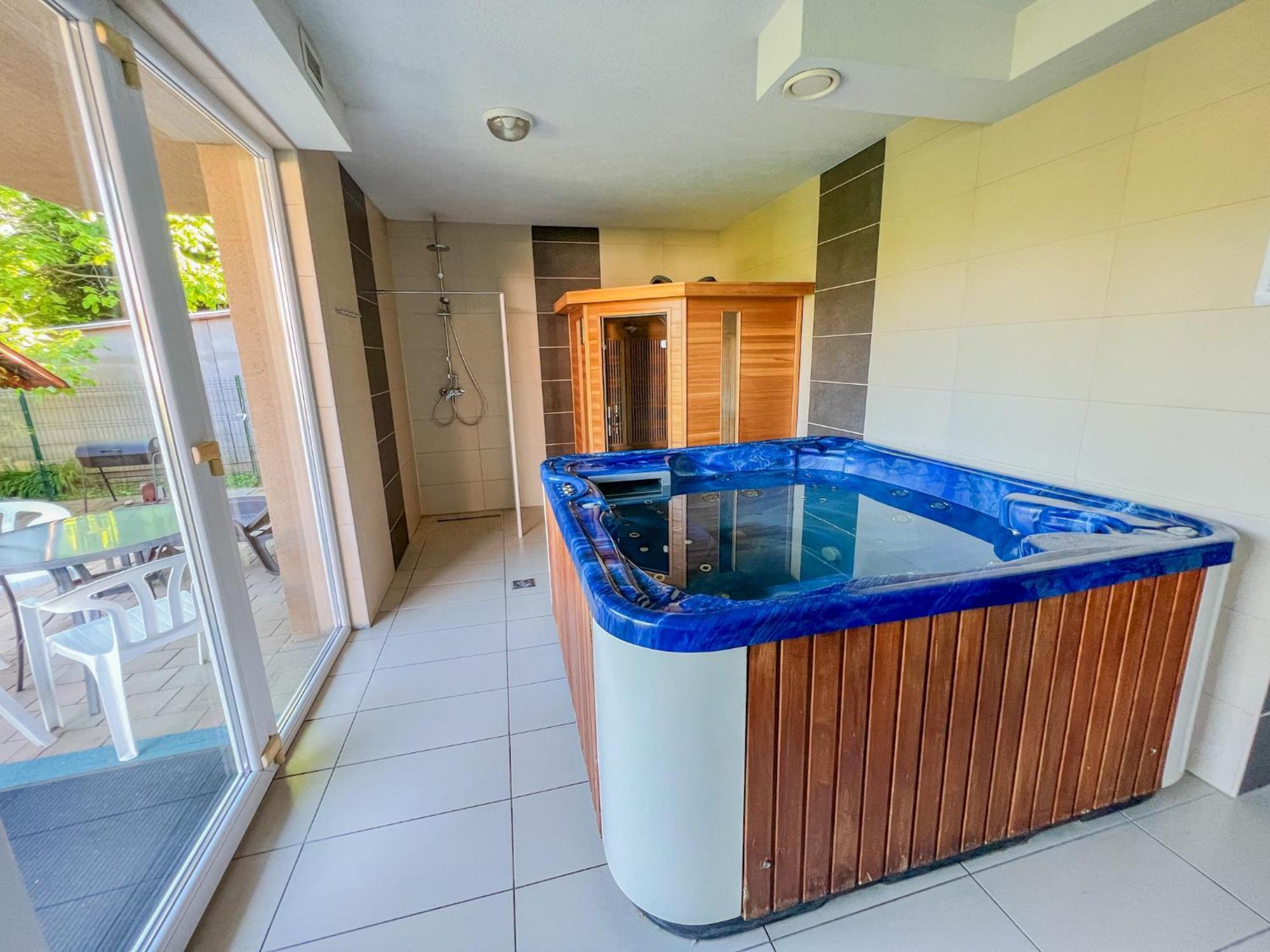 Relax Premium Wellness Siófok
