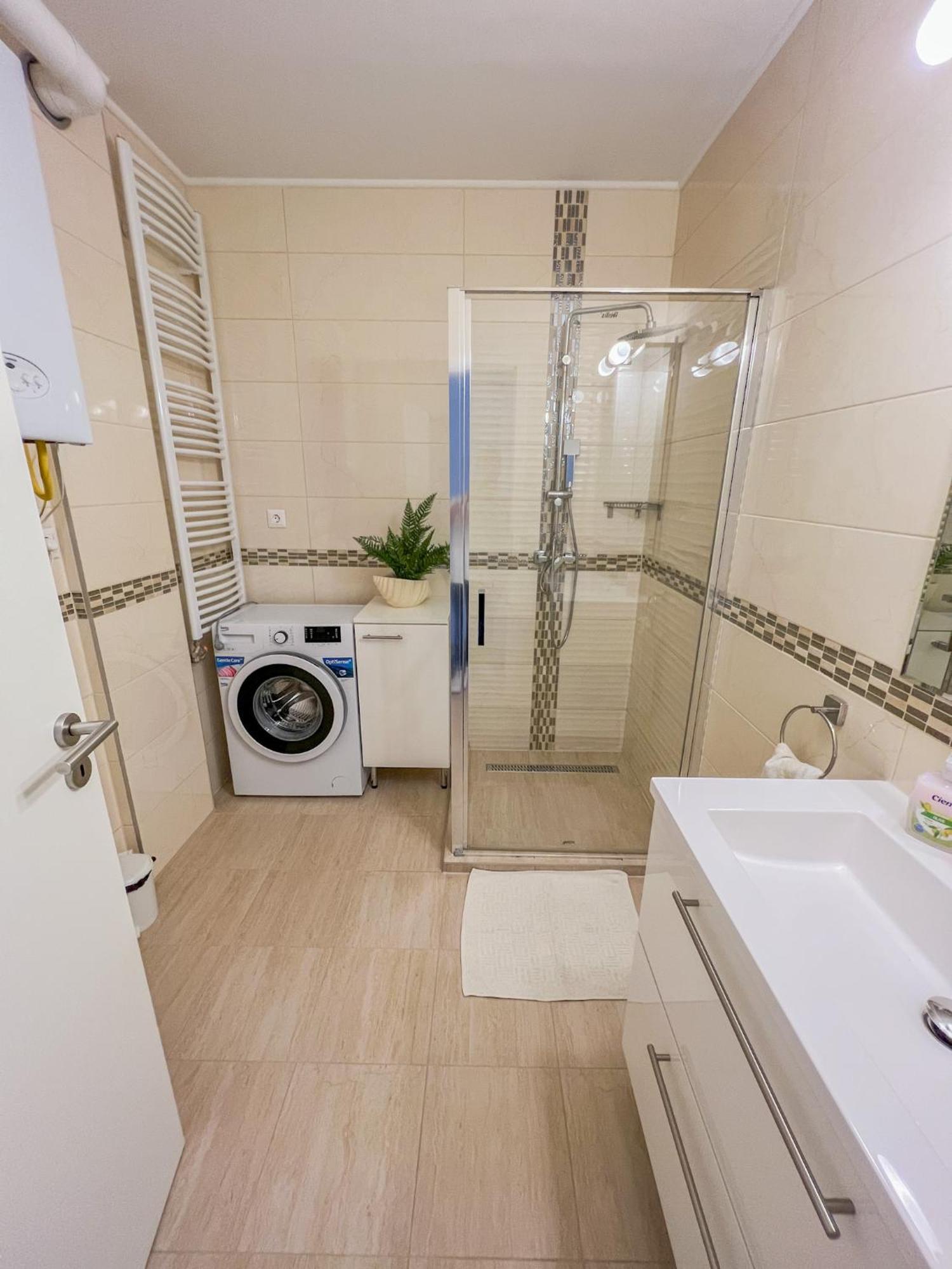 Relax Premium Wellness Apartmán *